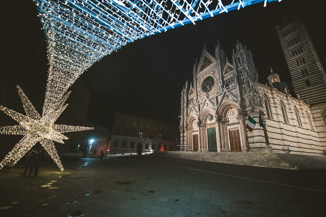 Siena illuminata dalle opere di Marco Lodola