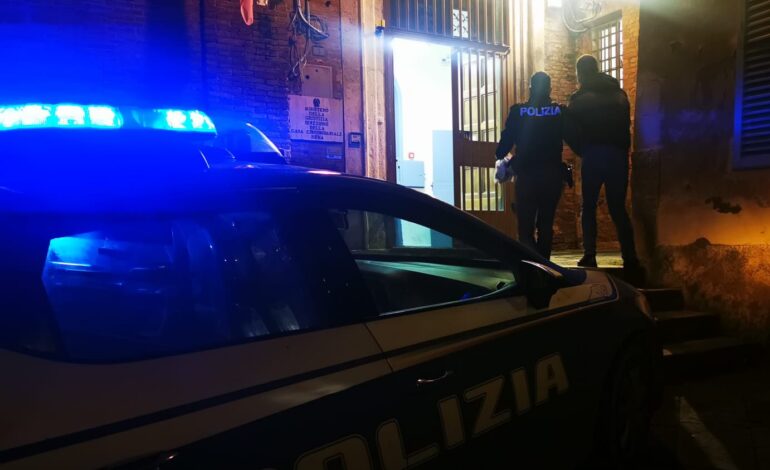 PRATO, ANCORA VIOLENZA CHOC NELLE CARCERI TOSCANE: BRUTALE AGGRESSIONE DI UN DETENUTO A POLIZIOTTI IN CARCERE