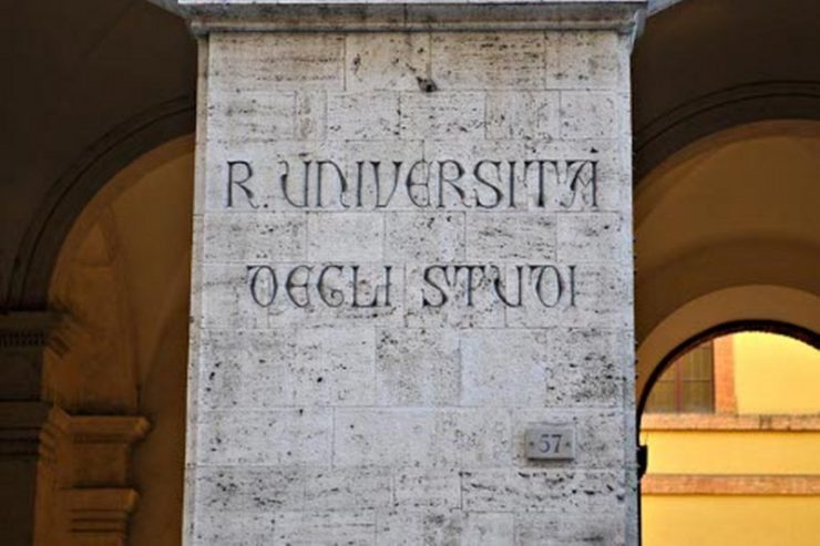 Aperte le immatricolazioni ai corsi dell’Università di Siena.  74 i corsi di laurea, 18 percorsi in lingua inglese e 11 con doppio titolo con università estere