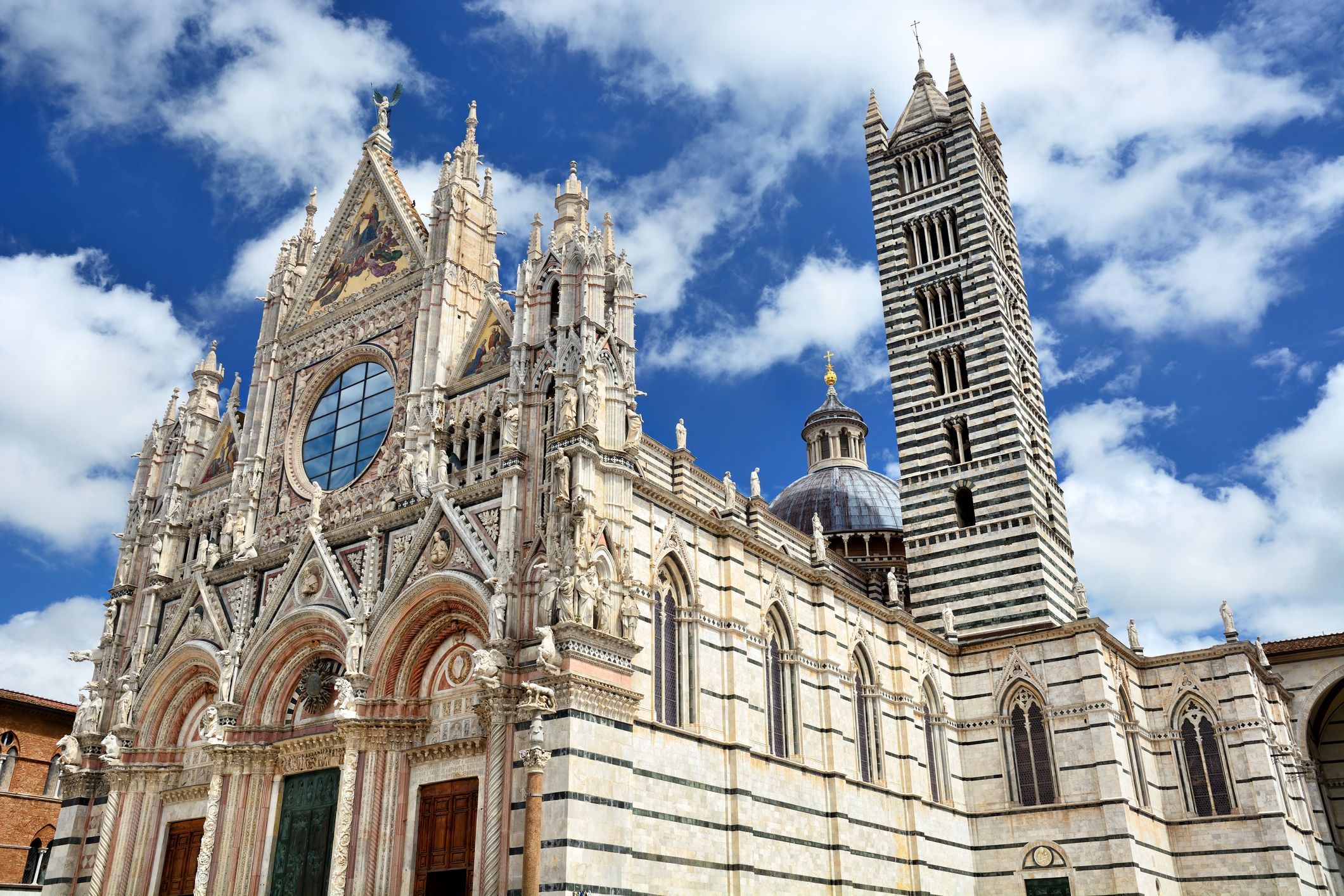 Il complesso monumentale del Duomo tra le mète top dei ponti di primavera: 20% in più di visitatori rispetto al 2023