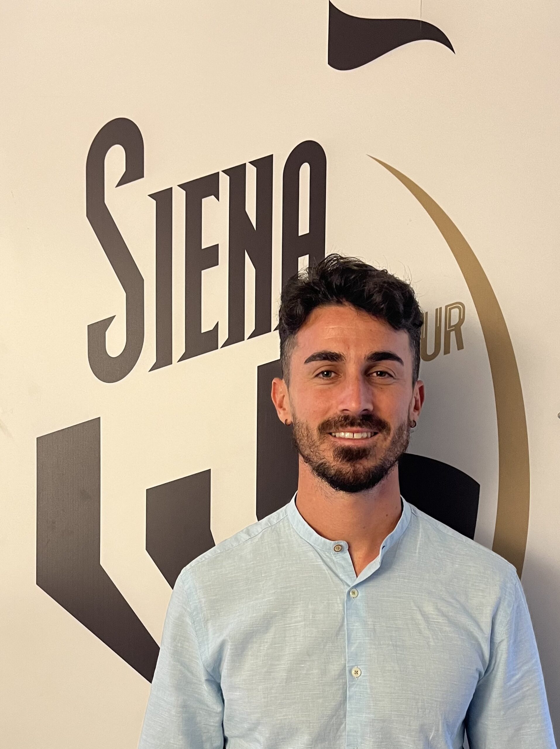 Marco Frediani è un calciatore del Siena