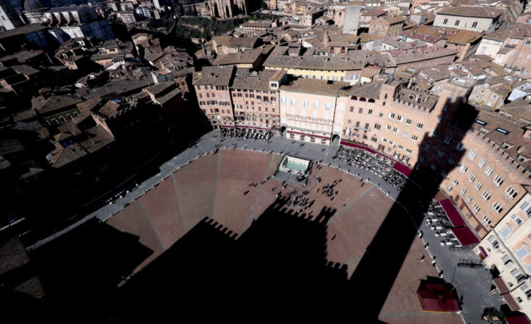 Siena, l’analisi di Confcommercio: in tre anni chiusi oltre cinquanta negozi ma tengono bar e ristoranti