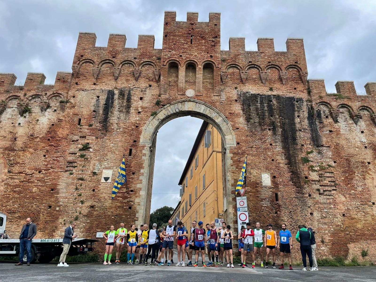 Oltre 130 atleti per per la Marcia dell’Indipendenza senese del 25 aprile da Siena a Montalcino