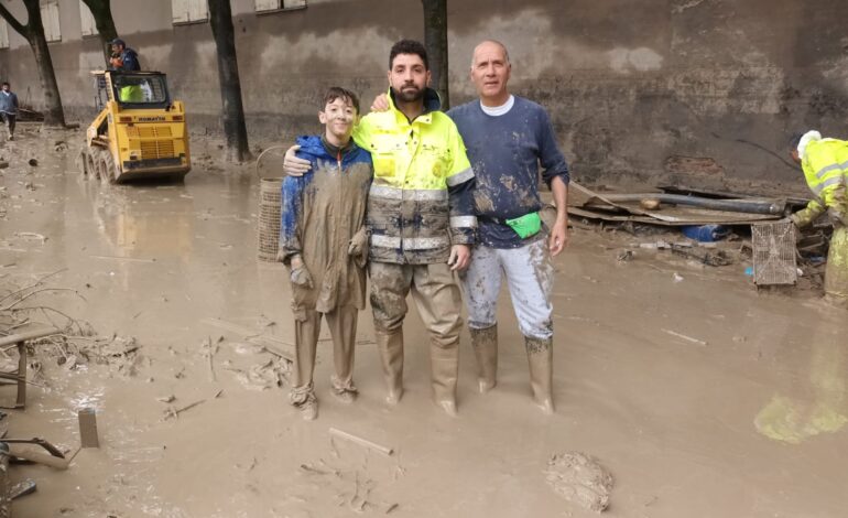 Da Siena a Faenza per aiutare le famiglie colpite dall’alluvione. Quando il Palio unisce le persone