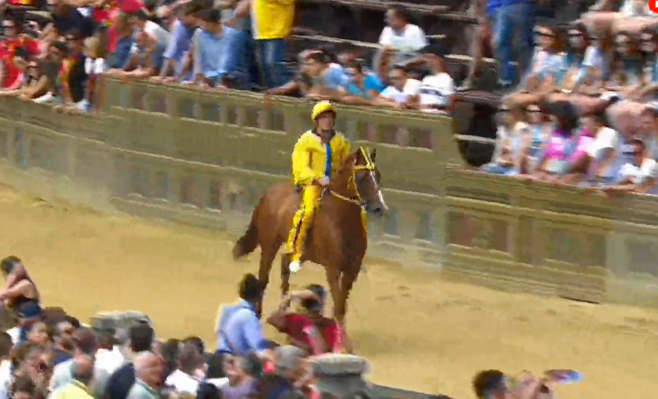 Palio, l’Aquila vince la provaccia