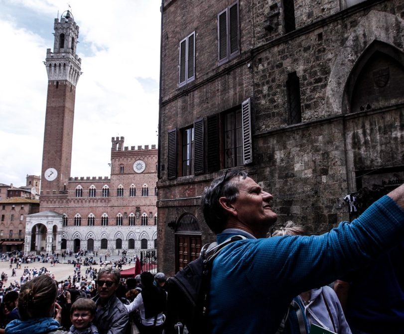 Una nuova legge per tutelare le guide turistiche. Cecilia Mostardini: “Anche Siena si unisce nella lotta agli abusivi”