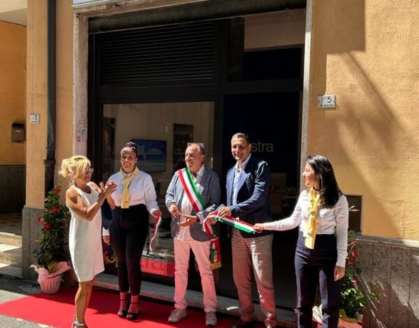 Inaugurato il nuovo store Estra ad Abbadia San Salvatore