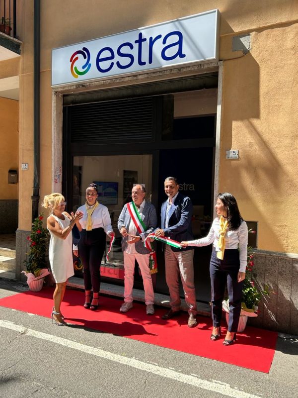 Inaugurato il nuovo store Estra ad Abbadia San Salvatore