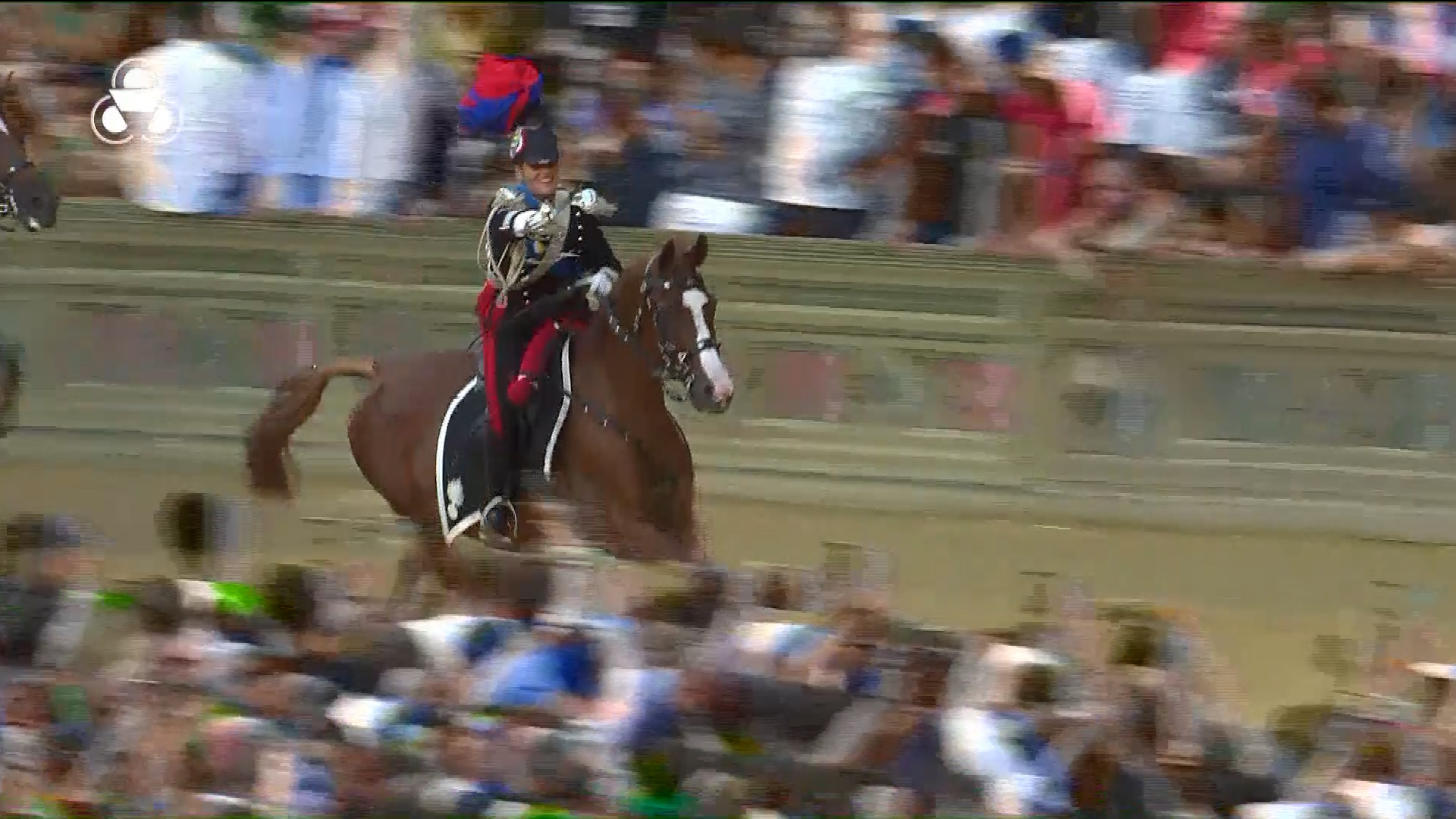 Palio 16 Agosto 2023 – Il Drappello dei Carabinieri a Cavallo