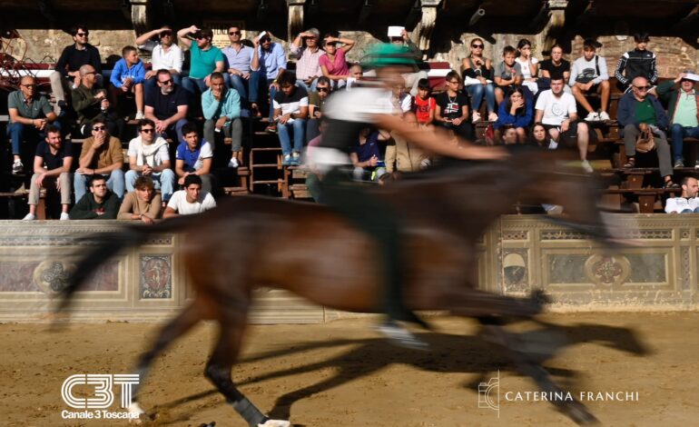 Prove di notte: con i cavalli più giovani Chiavassa, Mula e Betti in evidenza