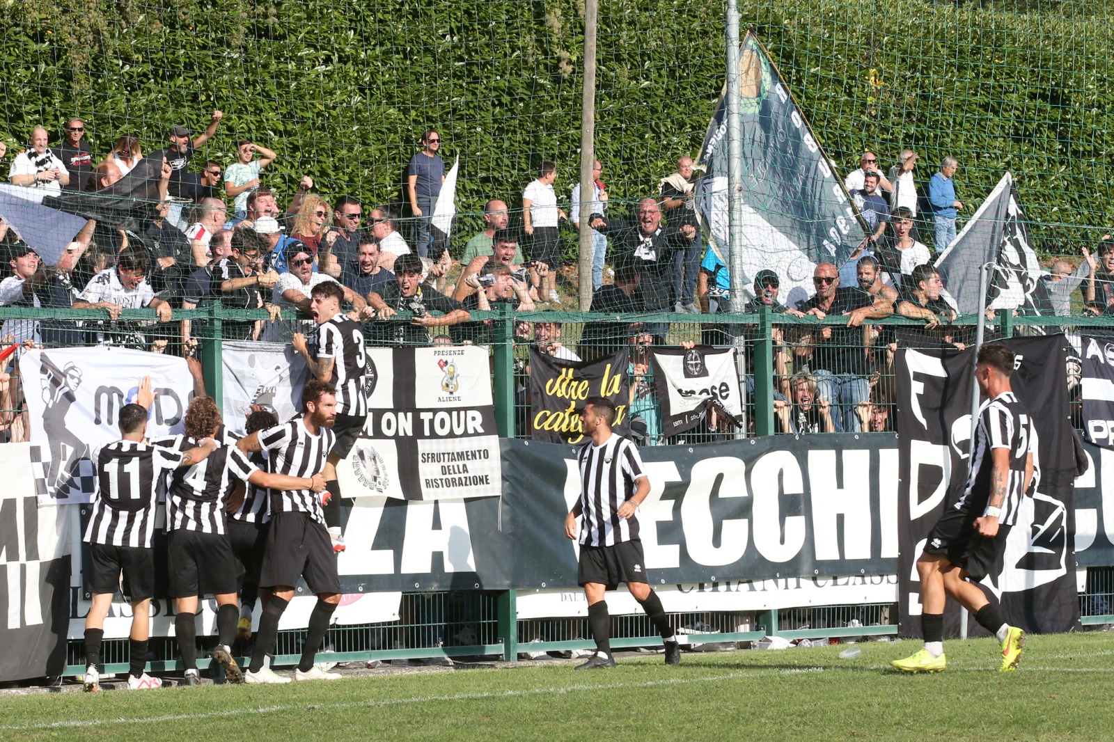 Il Siena porta a casa i tre punti in zona Cesarini: decisivo l’autogol di Chiavacci