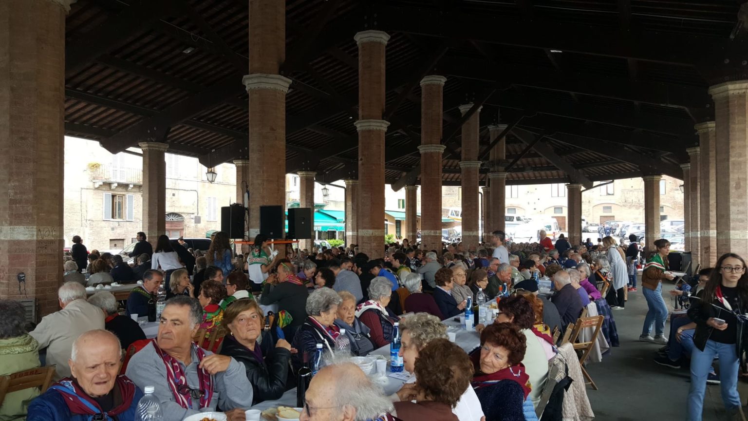 Torna “A pranzo co’ nonni”: appuntamento sabato al Tartarugone