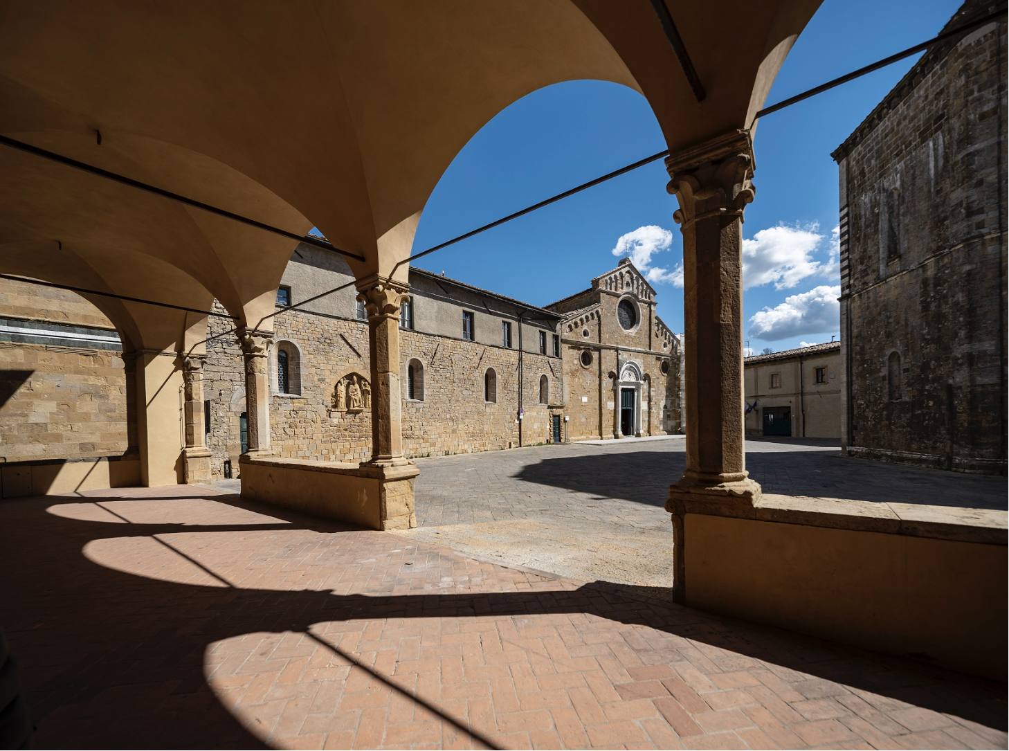 Da Volterra 73 alla Fattoria di CelleOrigini, vocazioni e prospettive paesaggistico ambientali dell’arte contemporanea in Toscana