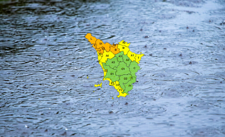 Allerta meteo di codice arancione e giallo per pioggia in Toscana