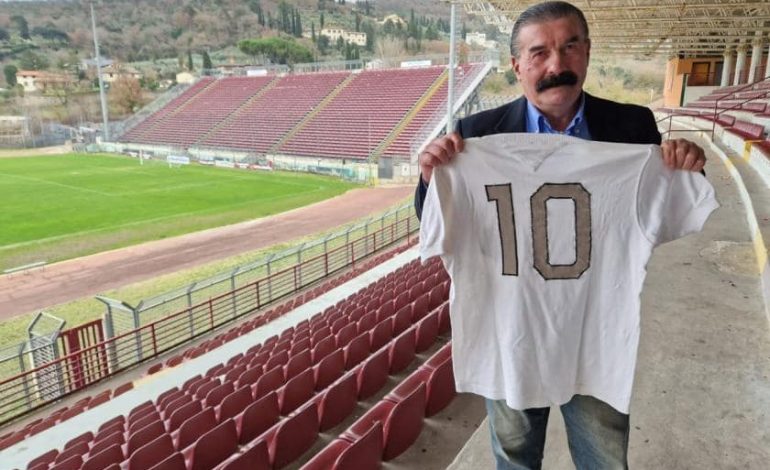 Scomparso a Siena Mauro Pasqualini, il giocatore del Bologna che scambiò la maglia con Pelè