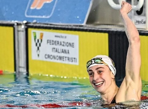 La nuotatrice senese Lisa Angiolini è campionessa italiana e si qualifica per le Olimpiadi