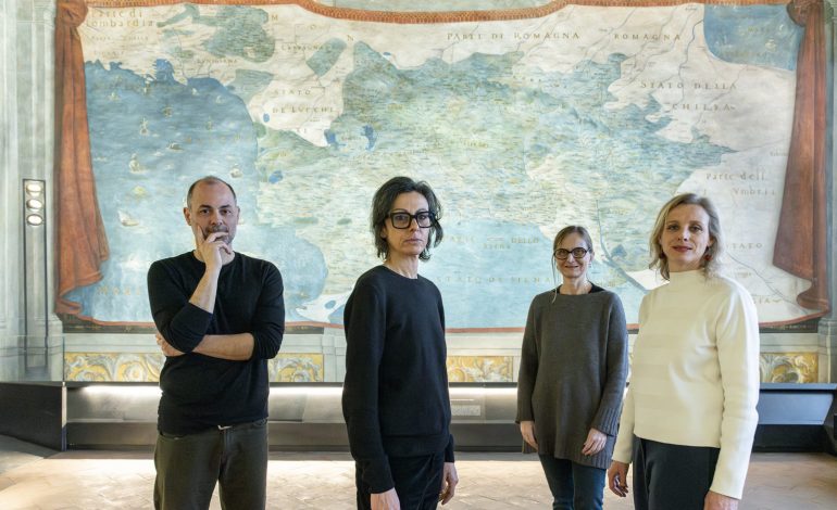 È agli Uffizi “Land in Land out”, la mostra che unisce passato e contemporaneità con un’anima senese