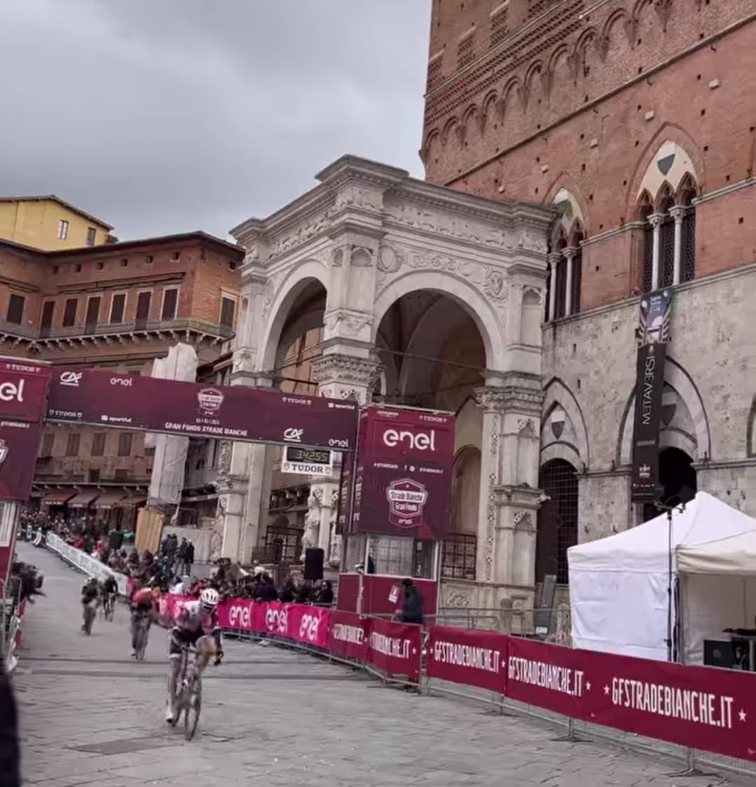 Gran Fondo strade bianche: tra gli amatori trionfa Diego Frignani