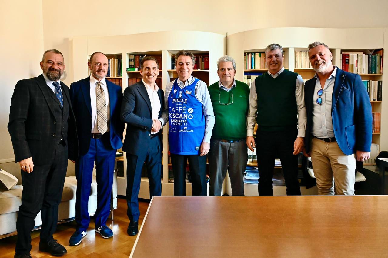 Basket, Opera Laboratori entra in società con la Pielle Livorno. Costa “Sport, arte e cultura sono la nostra missione”