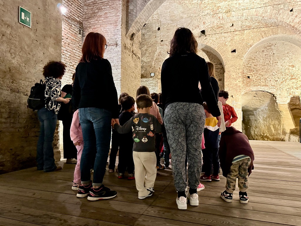 “Fare scuola al museo”, i bambini senesi incontrano il Santa Maria della Scala