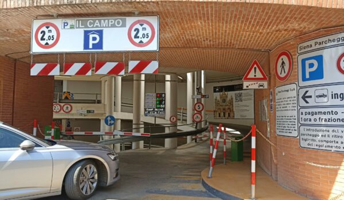 Occhio a dove si lascia l’auto: pronto il software per i permessi Ztl nei parcheggi Sigerico, 760 le multe in arrivo