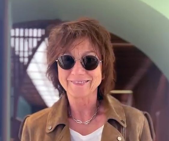 Gianna Nannini accoglie l’invito delle associazioni di volontariato senesi che collaborano con l’Aou Senese per la donazione di sangue