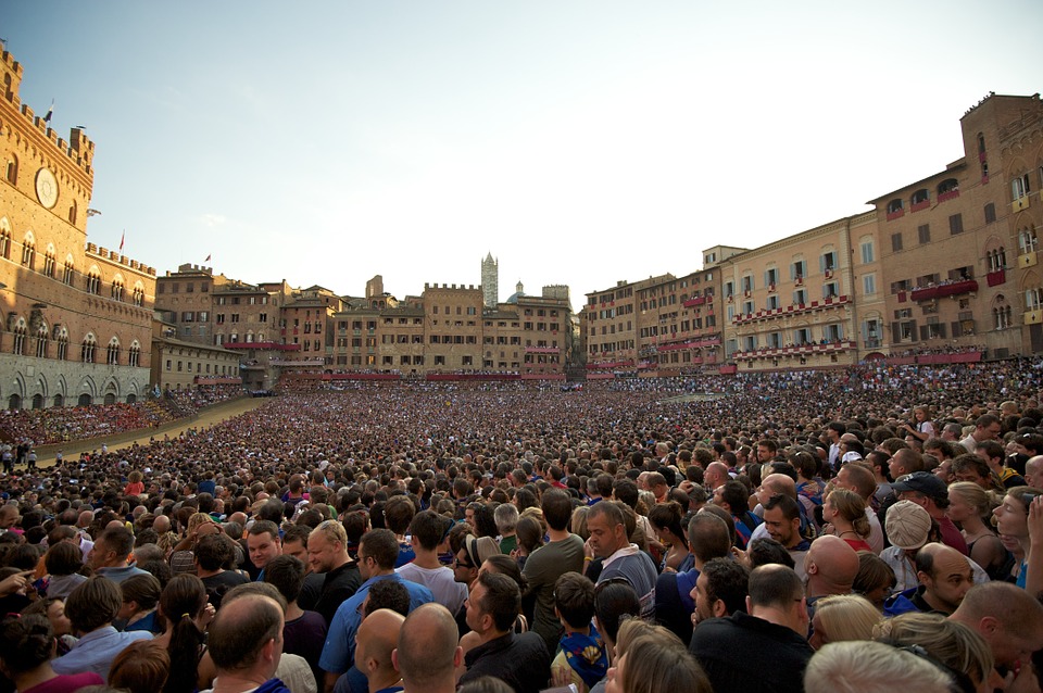 Palio 2 luglio, la Polizia Municipale punto di riferimento per la città