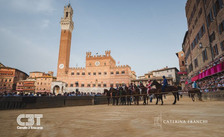 Palio, alcuni dipendenti comunali si affacceranno alle trifore