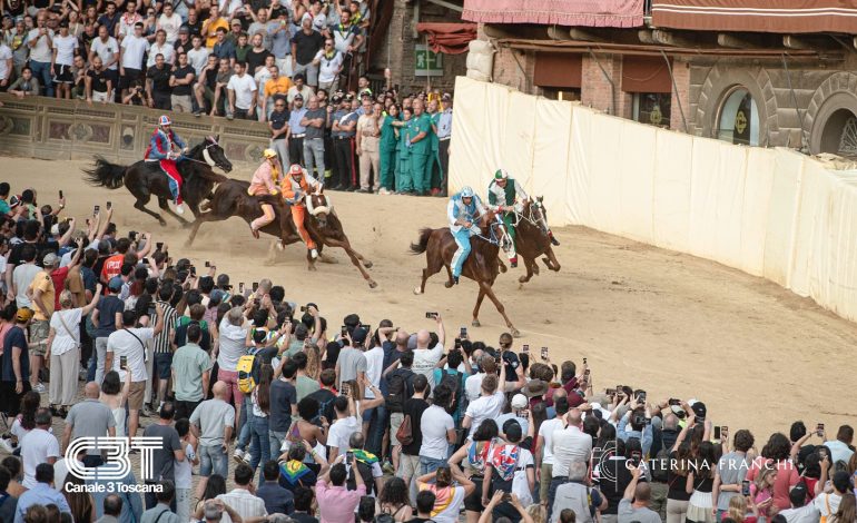 Palio di Provenzano, come stanno i fantini caduti a San Martino