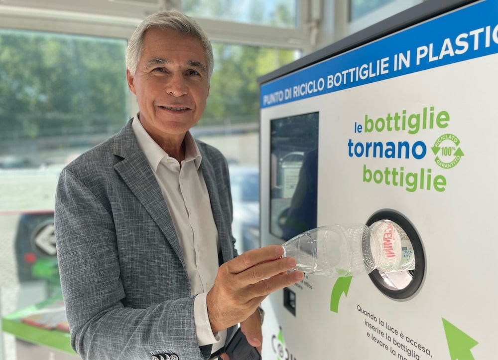 Etruria Retail per l’ambiente: nei negozi Carrefour raccolte quasi 4 milioni di bottiglie di plastica PET