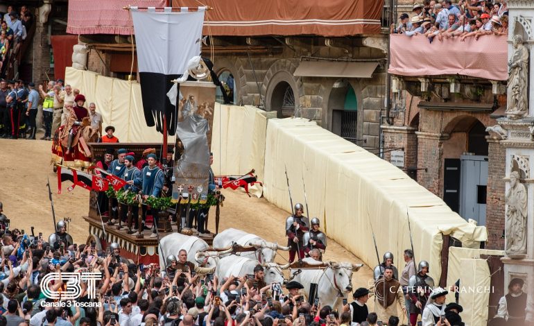 Palio, si corre il 4 luglio alle ore 19. Dopo il secondo rinvio ecco le decisioni del Sindaco di Siena