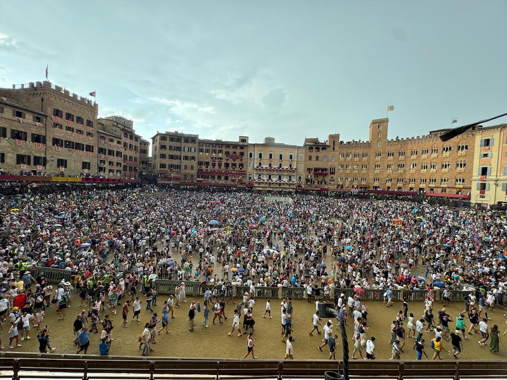 Rinviato il Palio del 16 agosto 2024, si corre domani alle ore 19