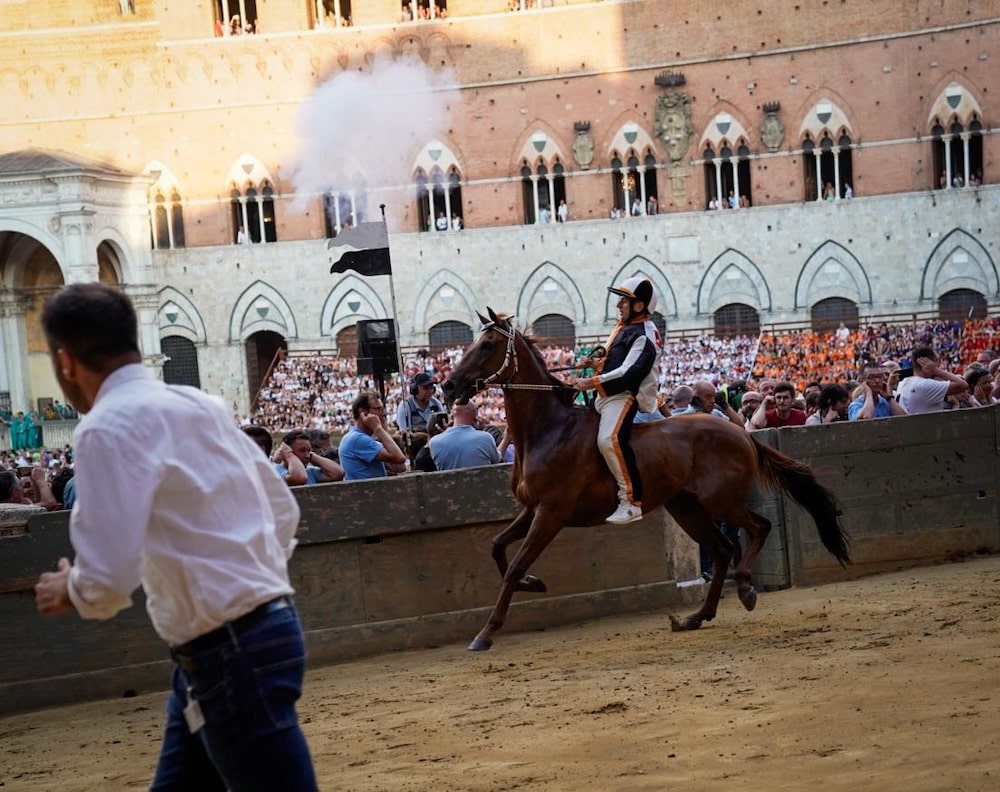 Palio, la prima prova va alla Lupa