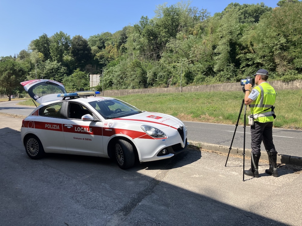 Siena, dal 5 agosto entra in funzione il telelaser per rilevare e sanzionare infrazioni (in particolare l’eccesso di velocità)