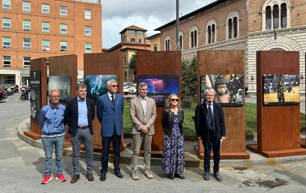 Siena Awards celebra il suo decennale con tanti eventi dedicati alla fotografia. Il “palcoscenico” di Piazza del Campo fra le novità dell’edizione 2024