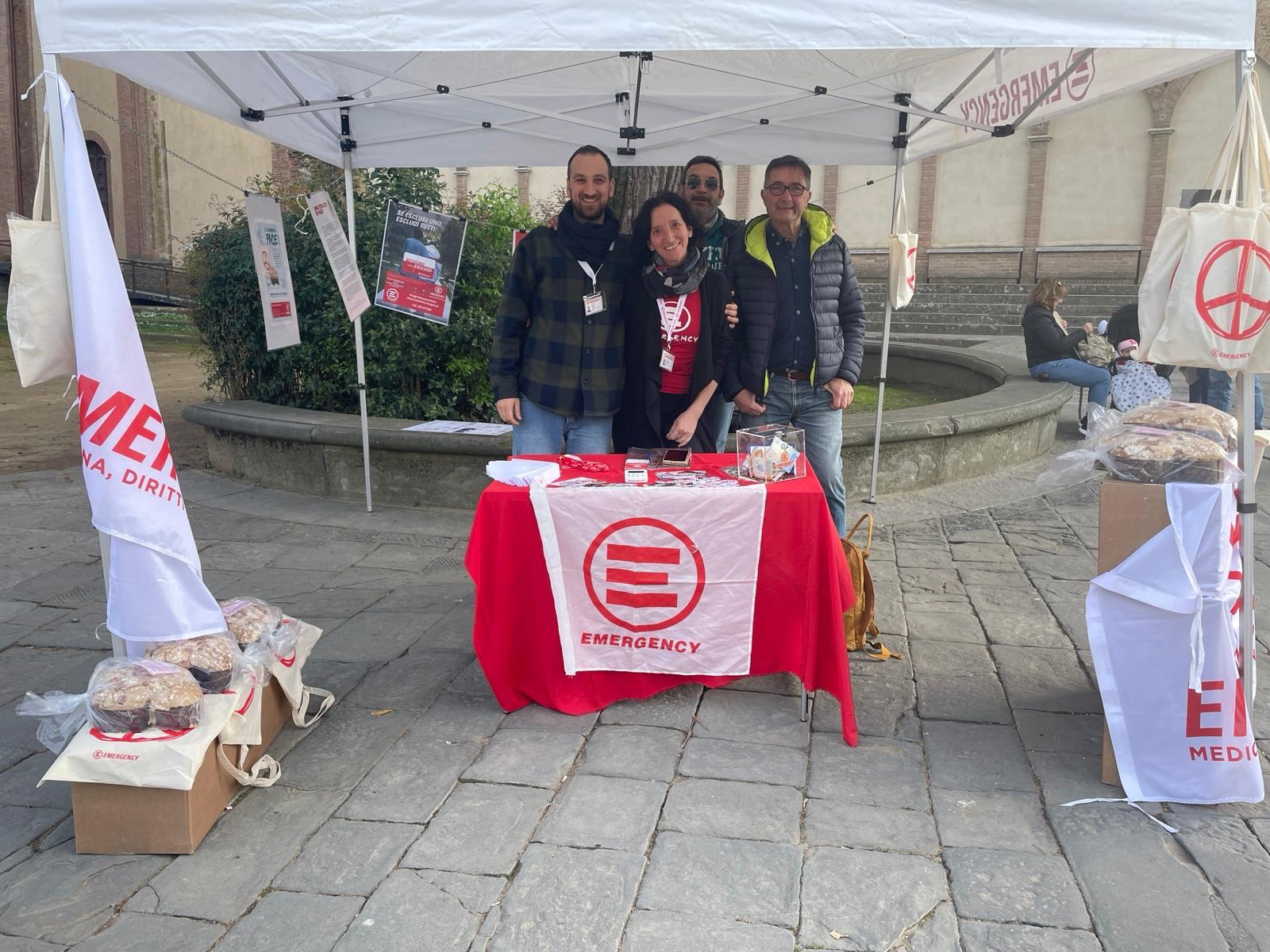 “Io sto con la pace”: a Siena giornata di tesseramento con Emergency