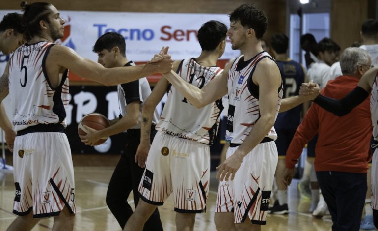 Calvellini trascina la Virtus. Contro Lucca arriva una vittoria scacciacrisi