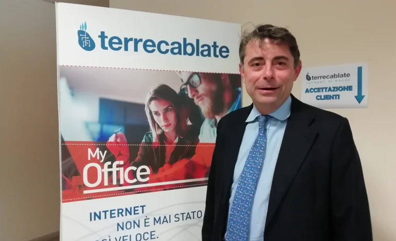 In classe si parla di amore e web con i progetti benefit di Terrecablate