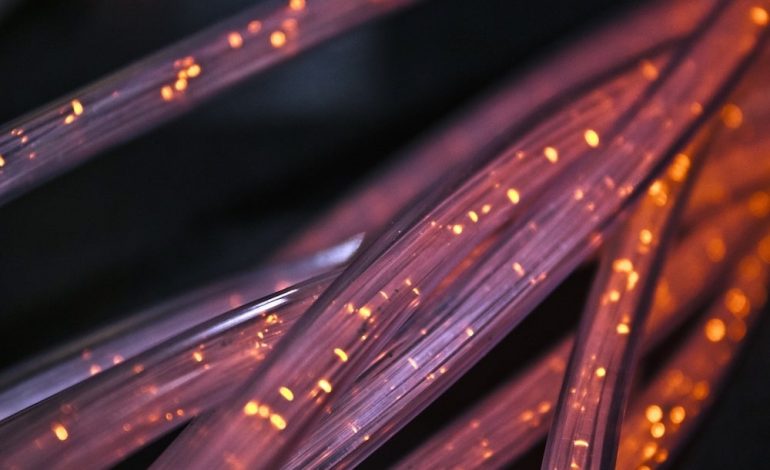 Fibra ottica: la Toscana è la regione col maggior numero di Aree Industriali dotate di rete a banda ultra-larga grazie alla partnership tra Estracom e FibreConnect