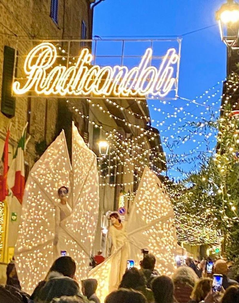 Con il Radicondoli Christmas Market arrivano i talismani botanici