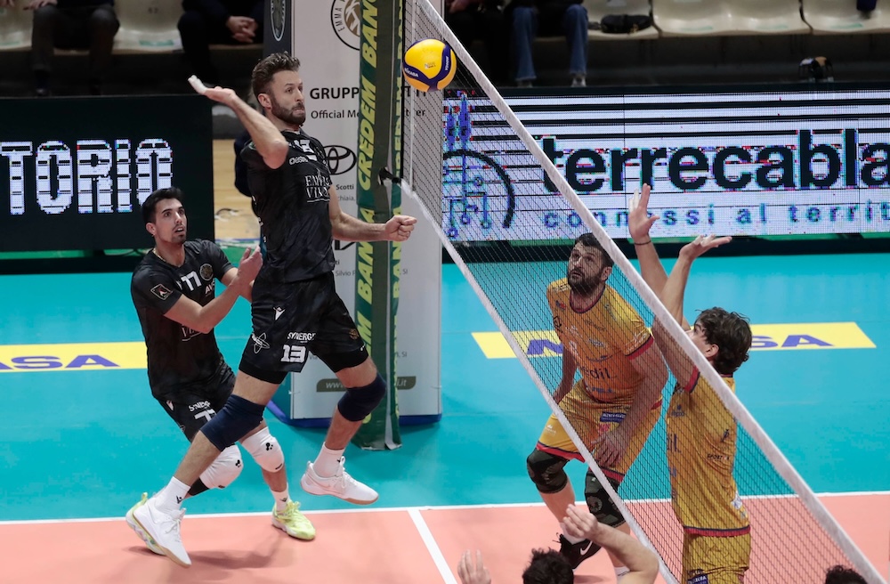 Pallavolo, una super Emma Villas piega Catania 3-0