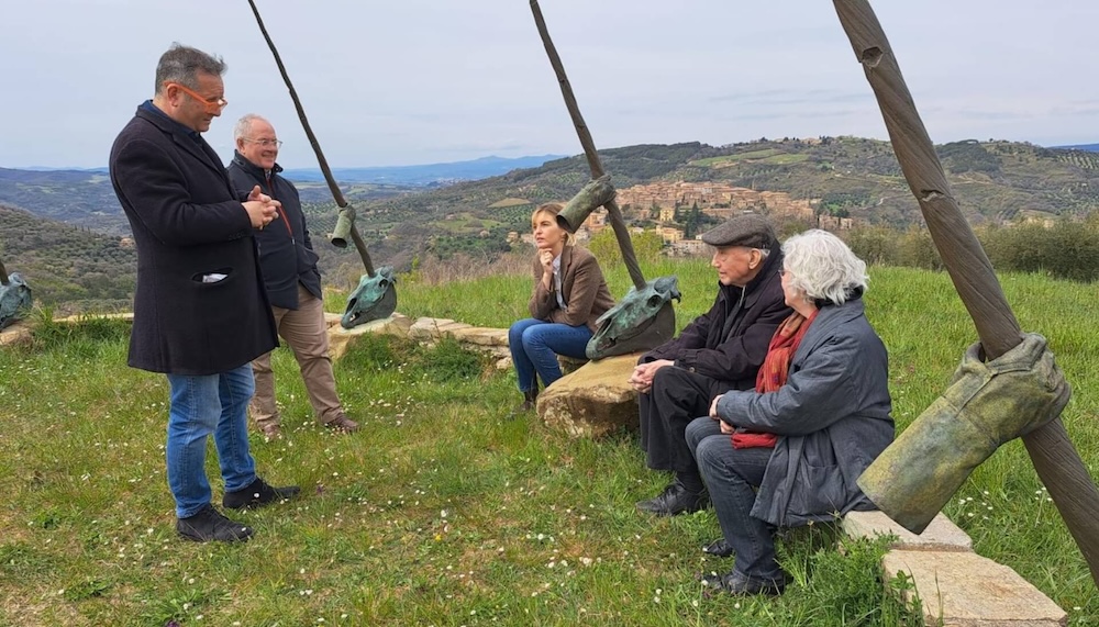 “Adotta un unicorno”: il Leocorno lancia una campagna di crowdfunding per l’acquisto di un’opera d’arte del maestro Daniel Spoerri.