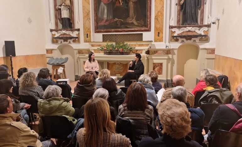 Letture per studenti, spettacolo teatrale e molto altro: le iniziative di Pienza contro la violenza sulle donne