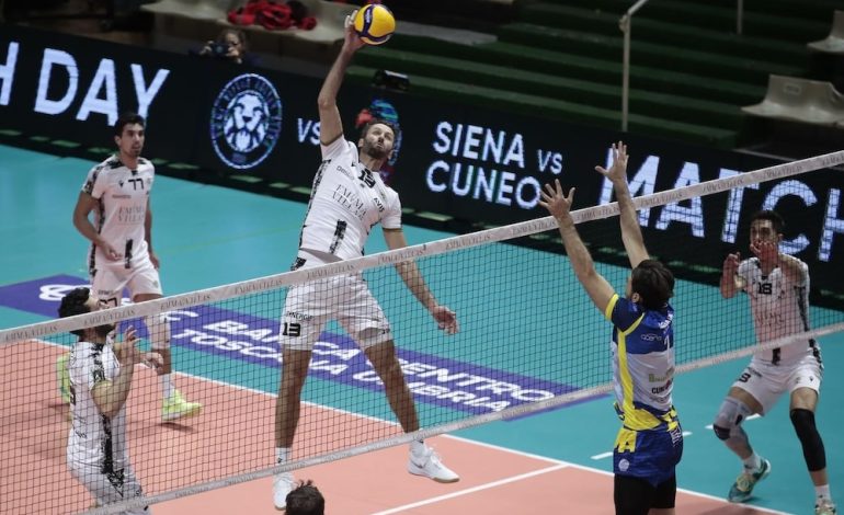 Pallavolo, l’Emma Villas cede al tiebreak con Cuneo. Quarto ko di fila