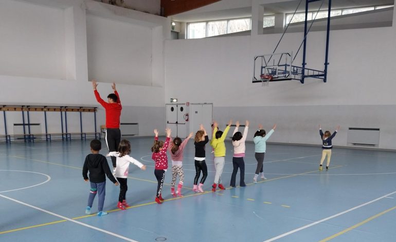 L’attività motoria nelle scuole dell’infanzia: grande successo per “Imparo giocando”
