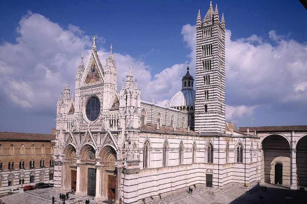 Santa Messa di Natale al Duomo, diretta su Canale 3 Toscana