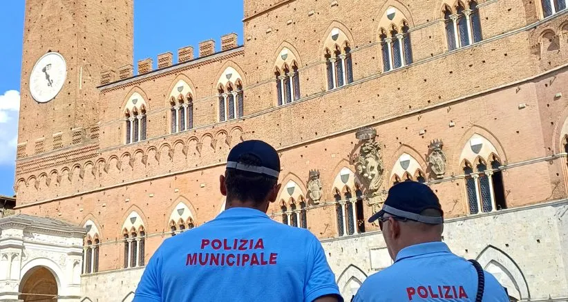 “La Befana del Vigile Urbano” il 6 gennaio in Piazza del Campo