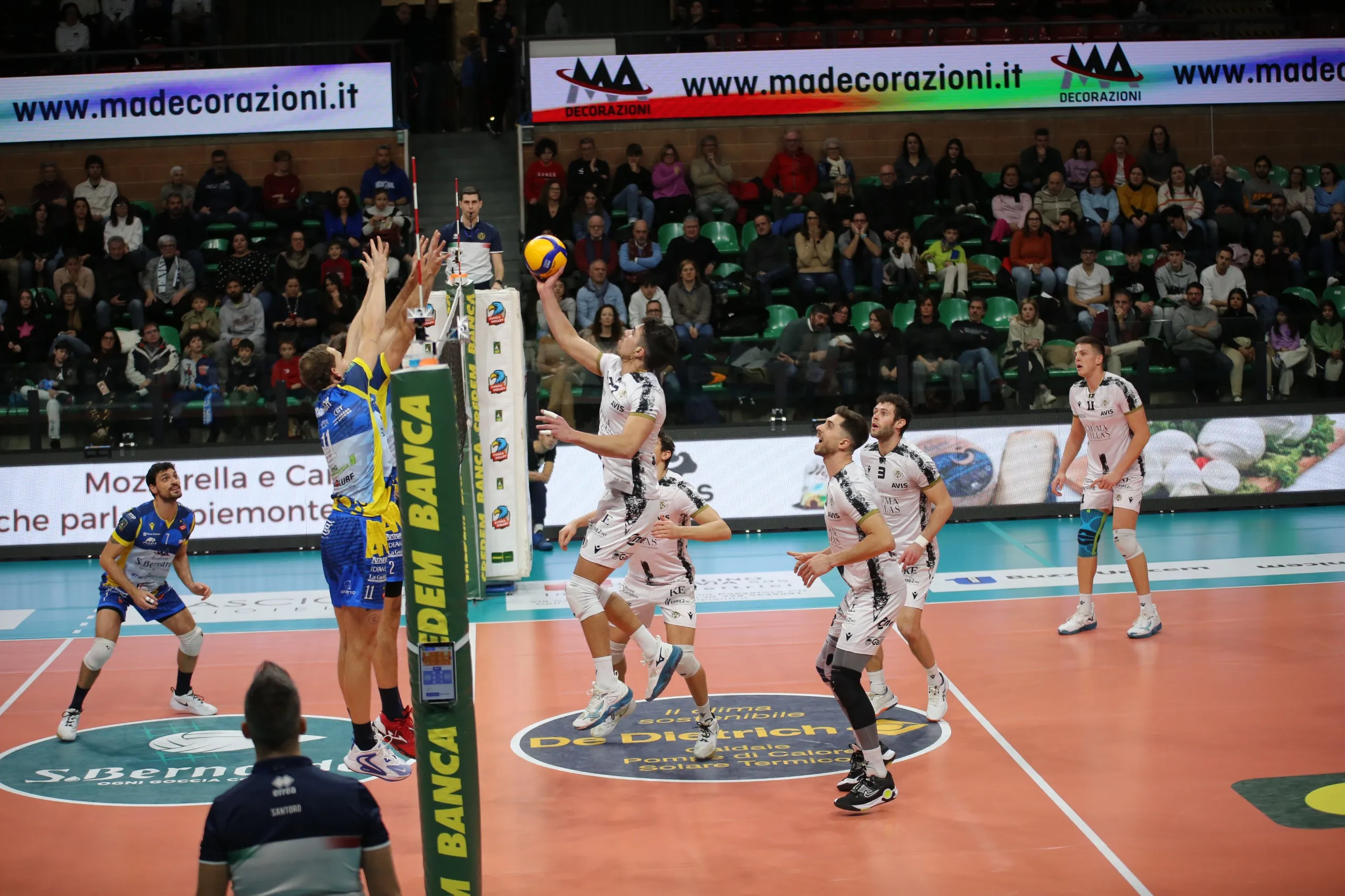 Volley, una stupenda Emma Villas Siena passa a Cuneo (1-3)