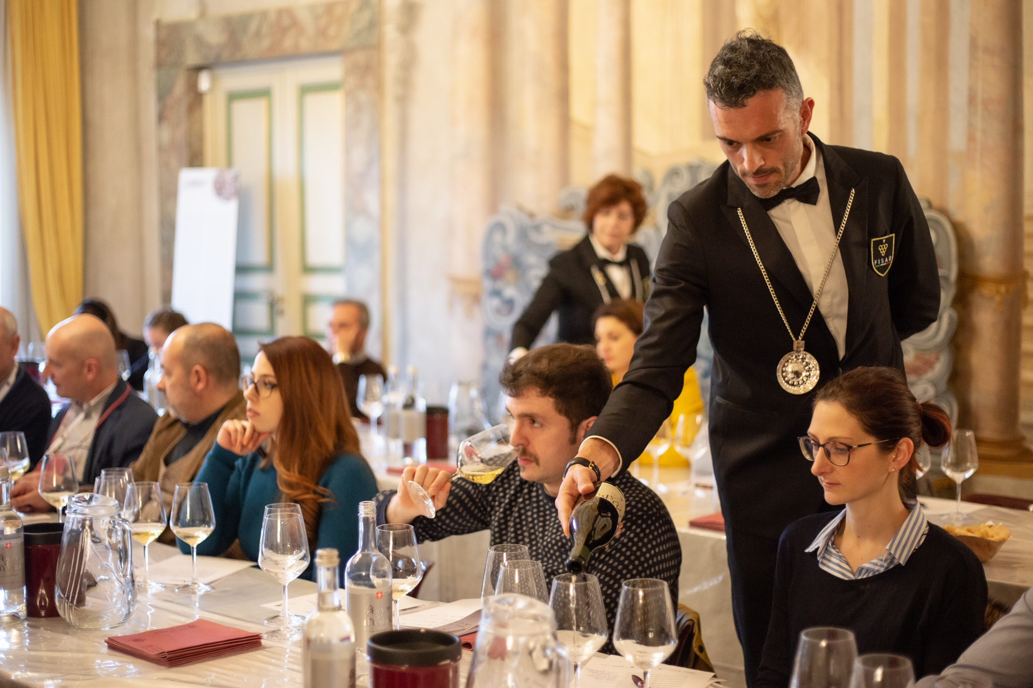 L’eleganza delle bolle d’Italia, l’alchimia dei vini passiti, i grandi rossi toscani nelle Masterclass di Wine&Siena