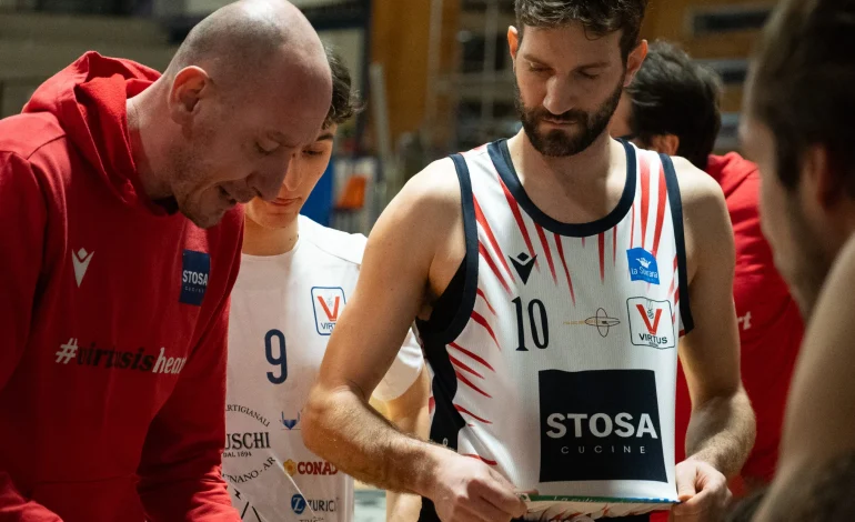 Basket, sorride la Stosa Virtus Siena: battuta Cecina 90-80